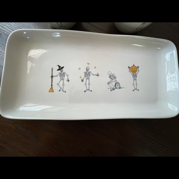 Retired 2016 Rae Dunn set - Picture 2 of 3